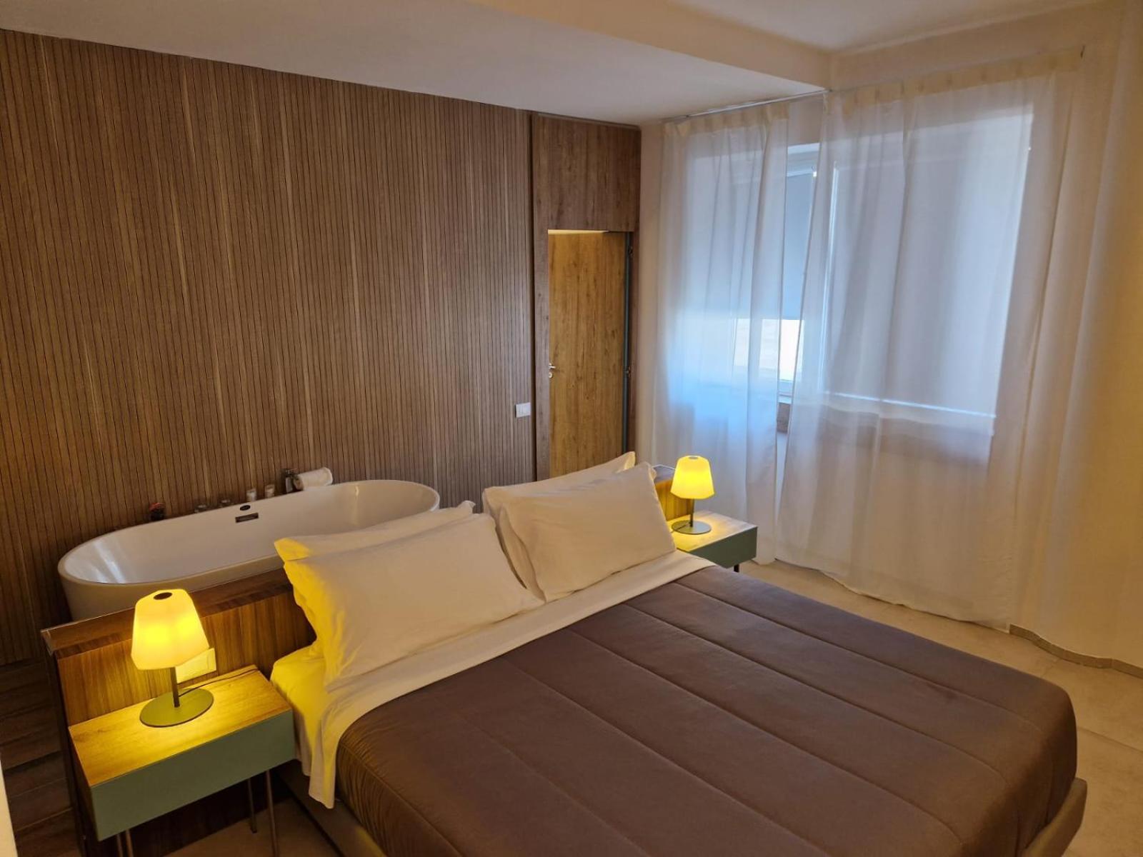 Standard Double Suite