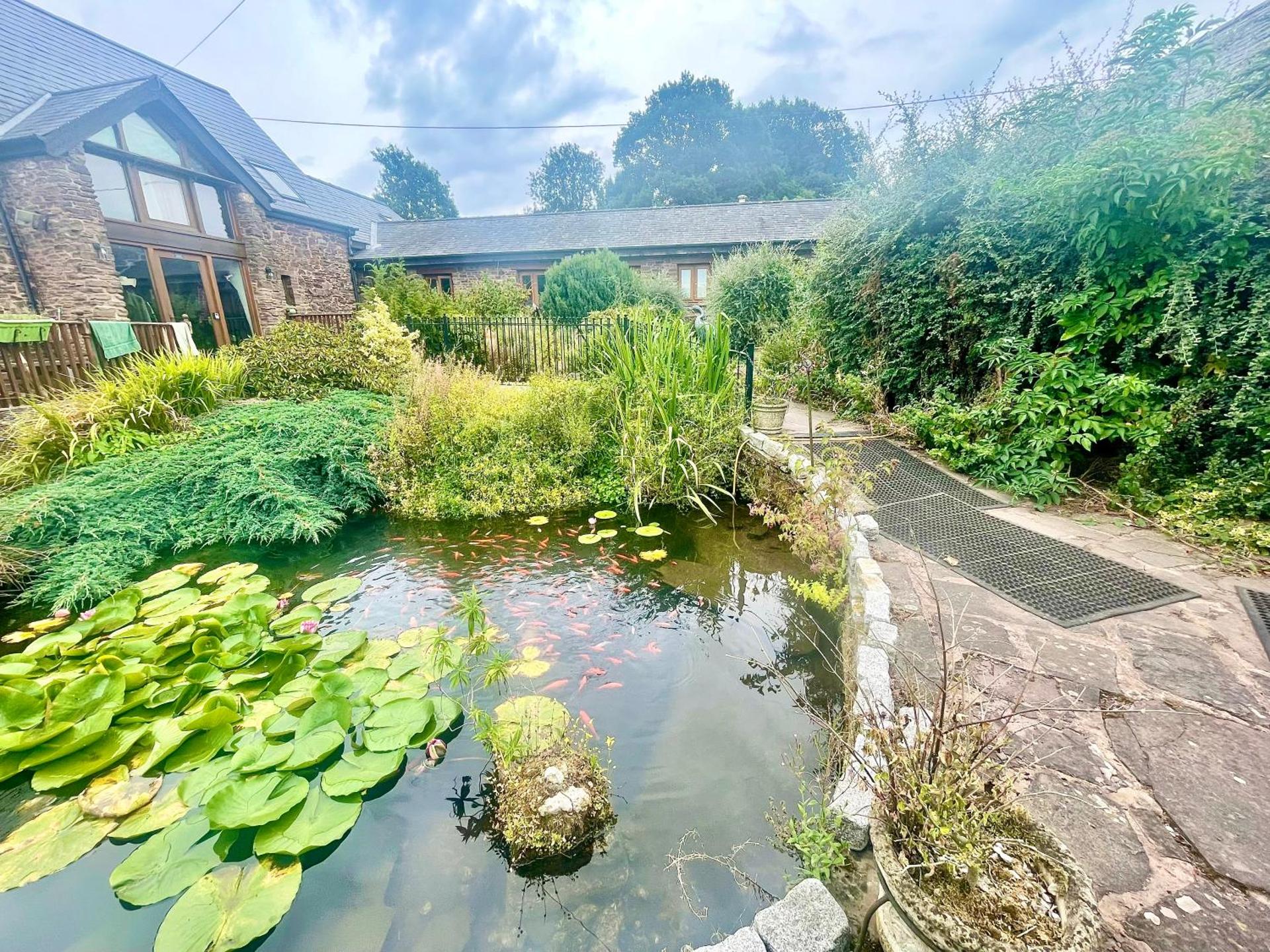 RURAL stone barn with Log Burner, tranquil setting