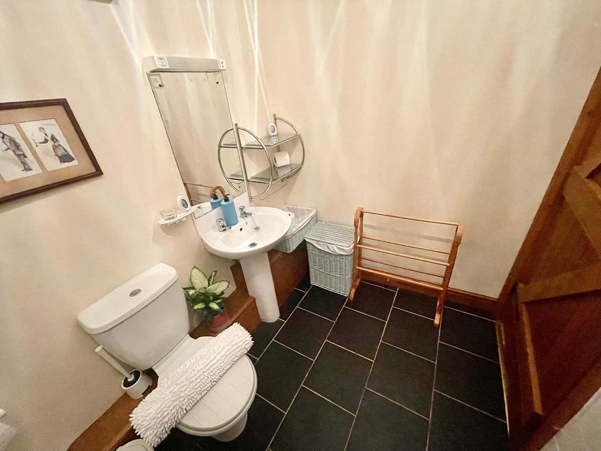 RURAL stone barn with Log Burner, tranquil setting