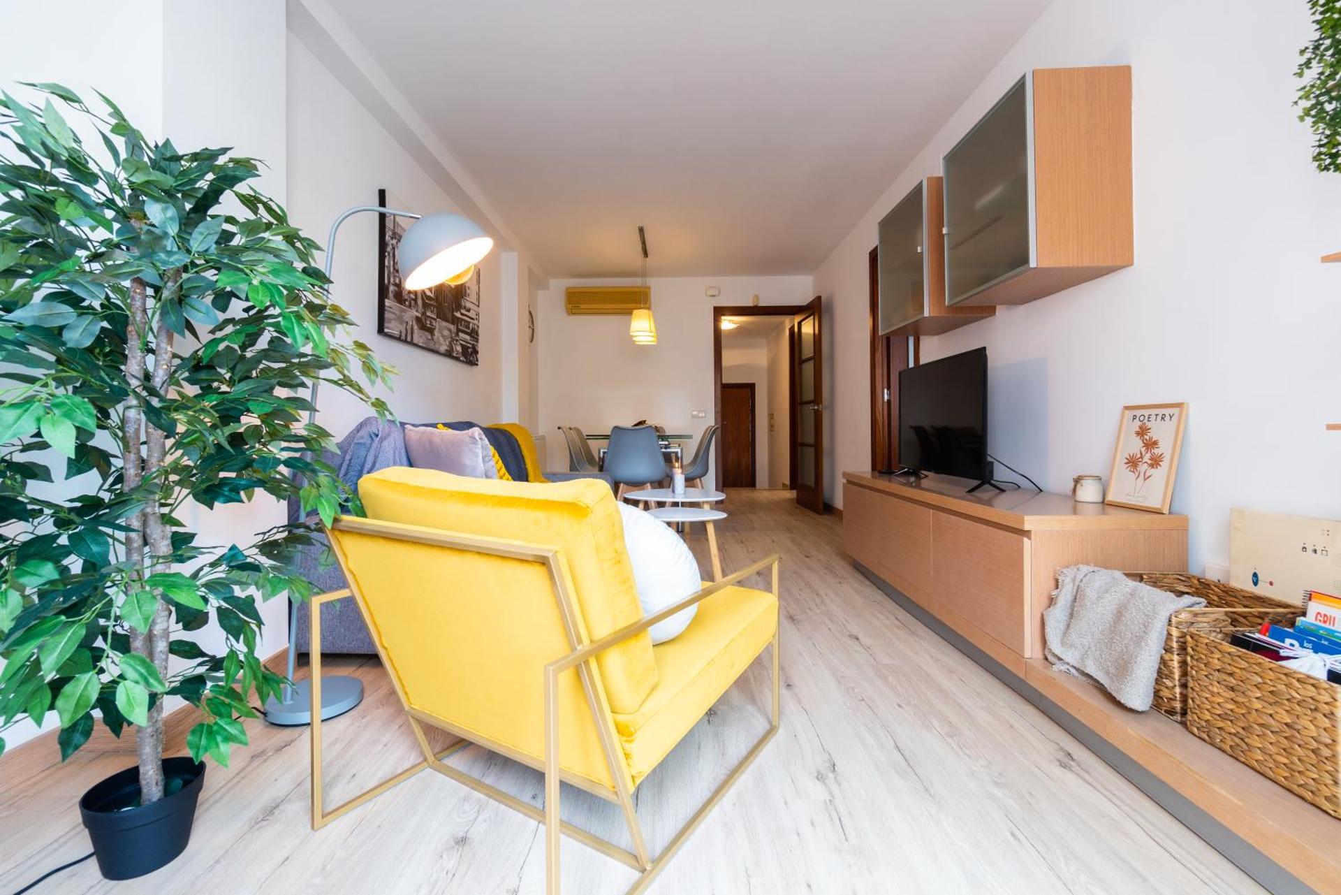 Apartamento con gran patio y excelente ubicación!