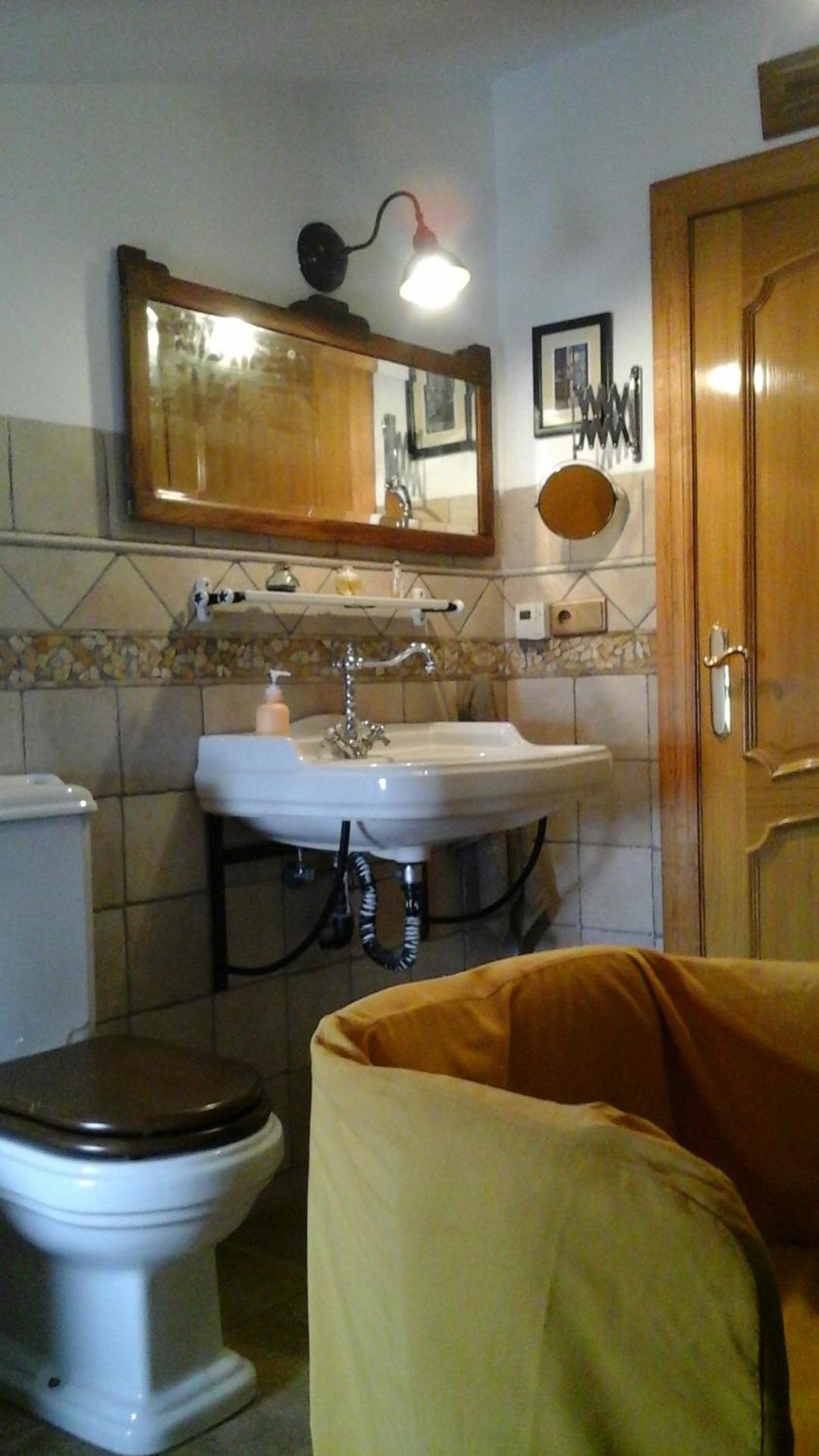 Three-Bedroom Apartment (6 Adults)