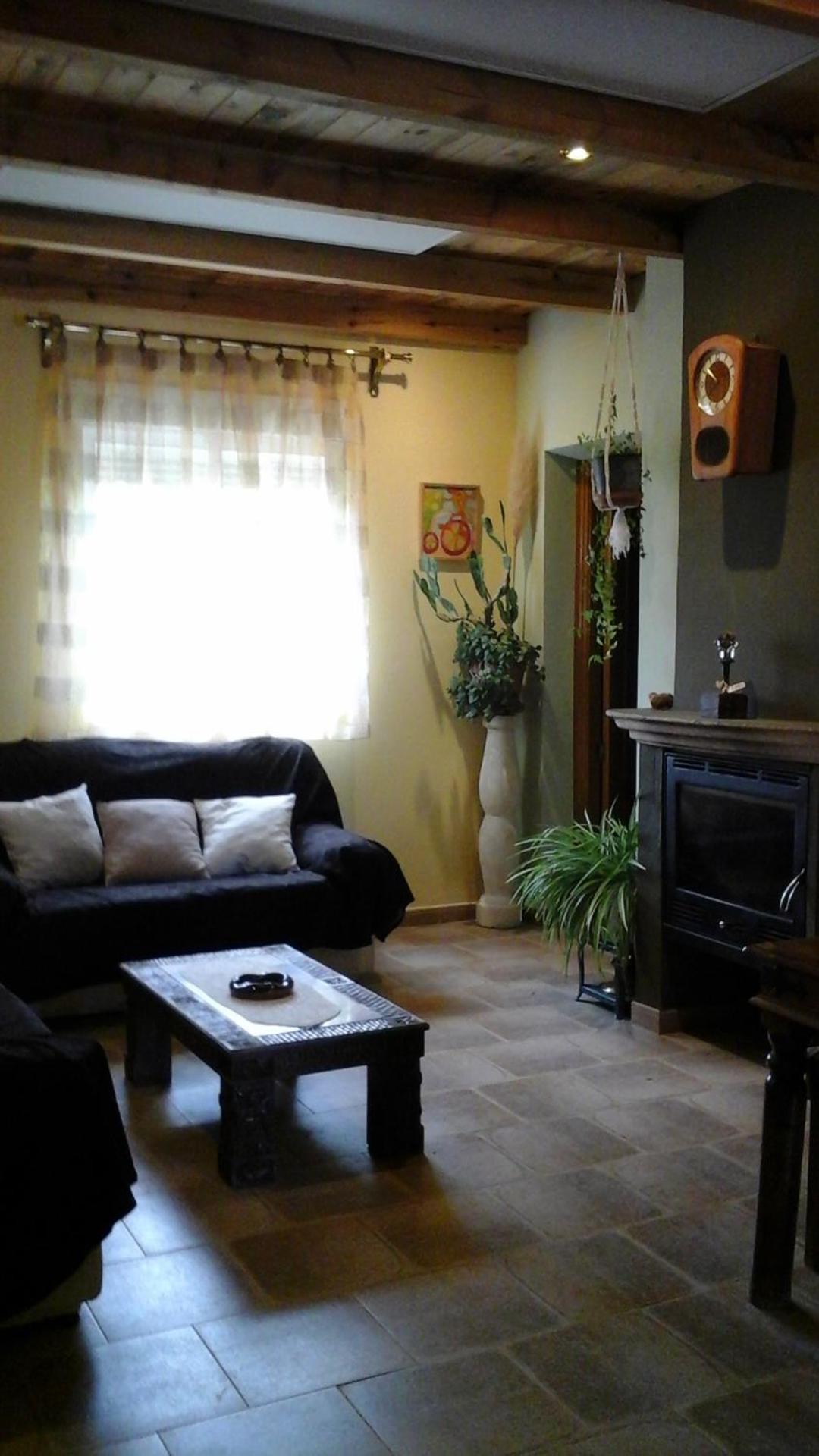 Three-Bedroom Apartment (6 Adults)