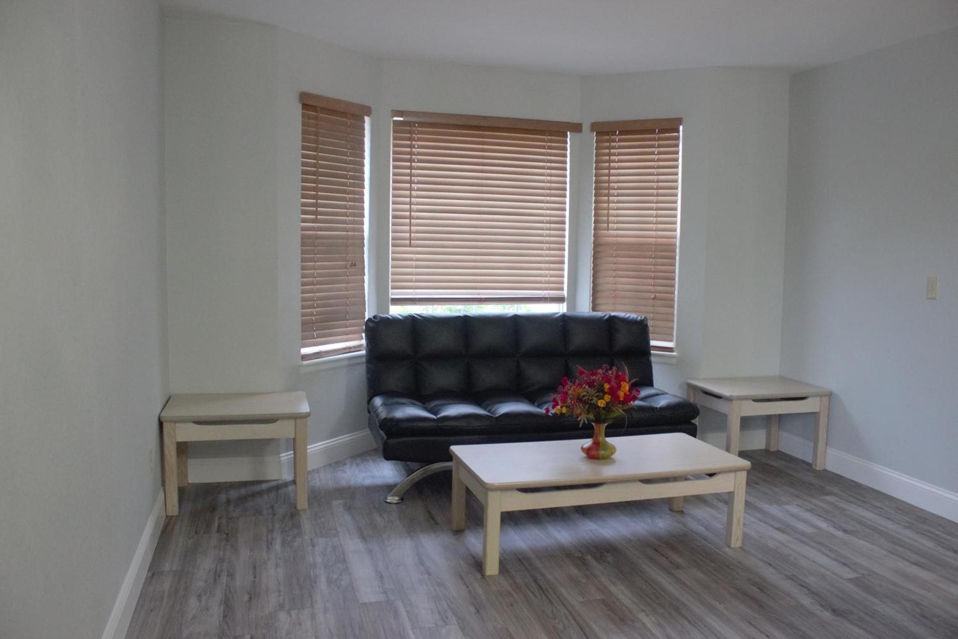 Amazing 4 Bedroom House with nice Backyard