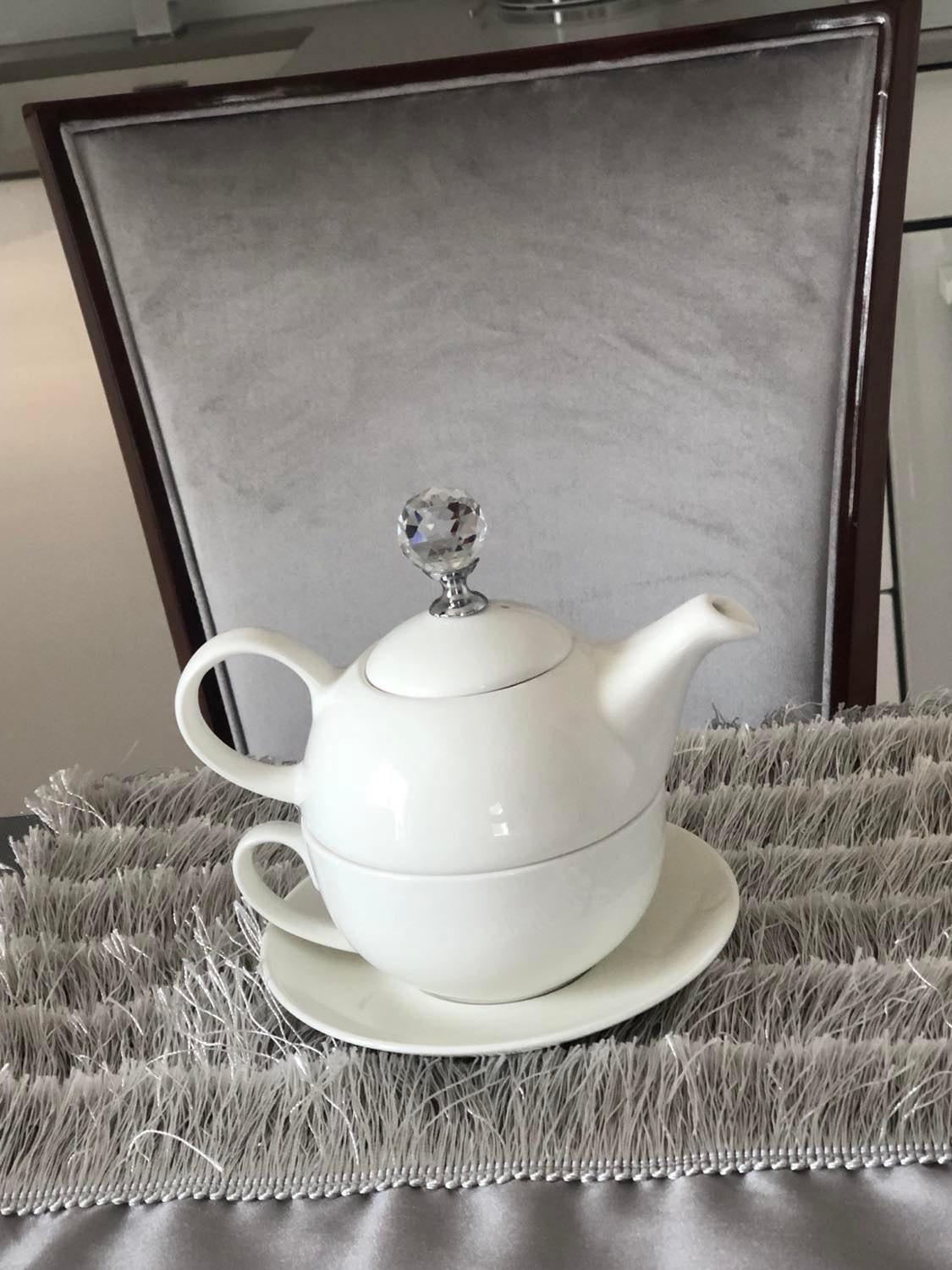 Apartament Business & Living No 91 Nad Zalewem w Cedzynie, hala garażowa