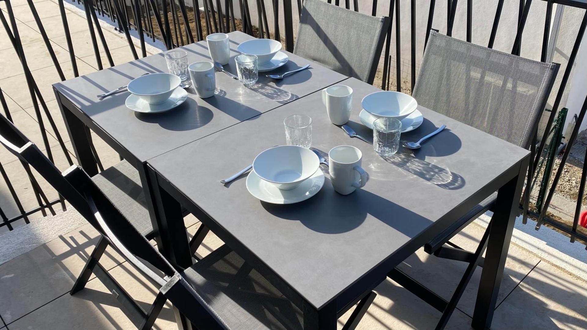 Les Papillons du Ventoux - La Petite Tortue - één slaapkamer met terras