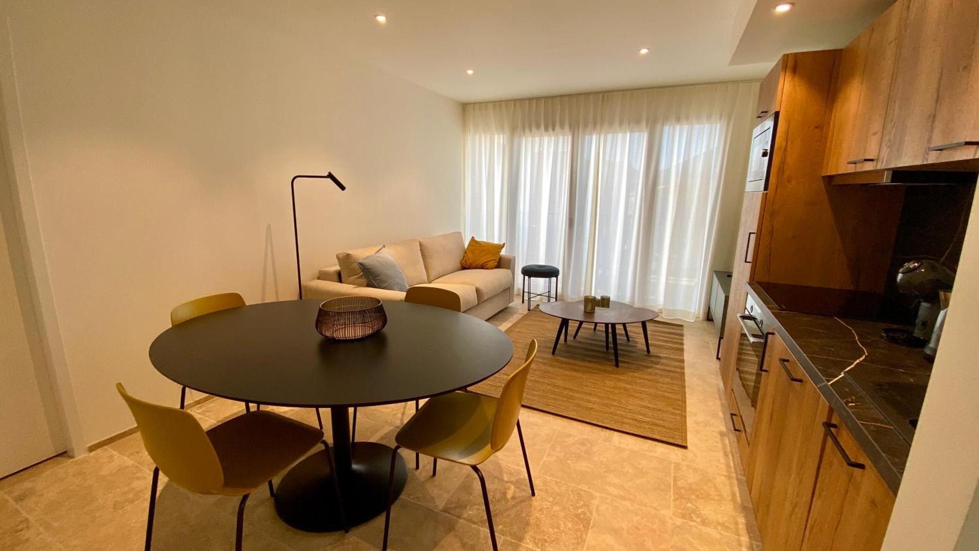 Les Papillons du Ventoux - La Petite Tortue - één slaapkamer met terras