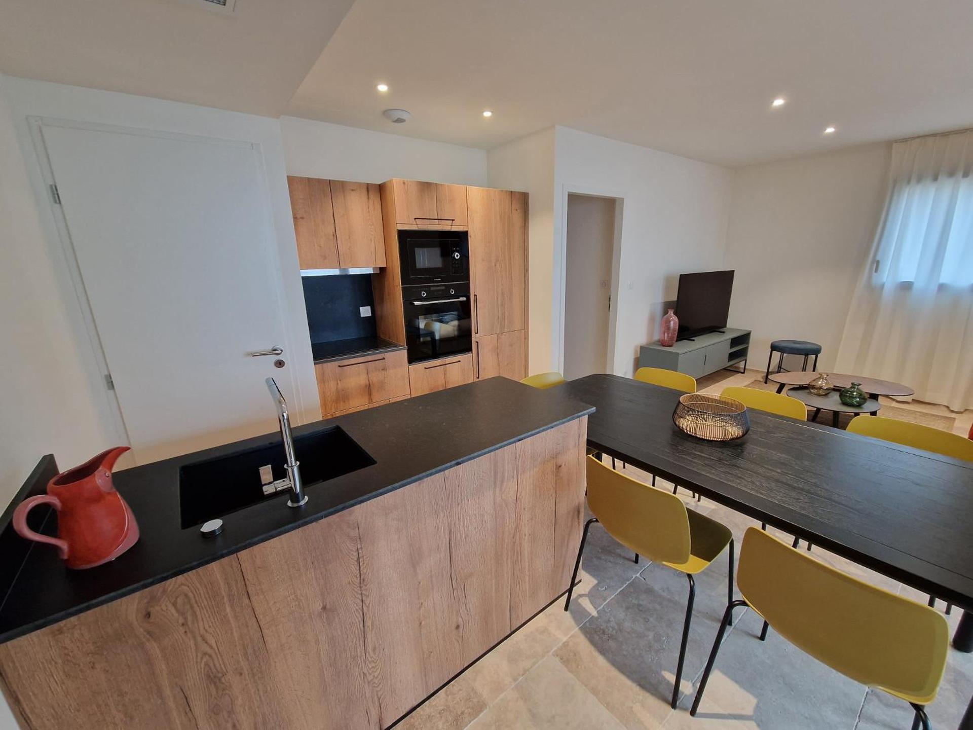 Les Papillons du Ventoux - L'Aurore de Provence - twee slaapkamerappartement met terras en tuin