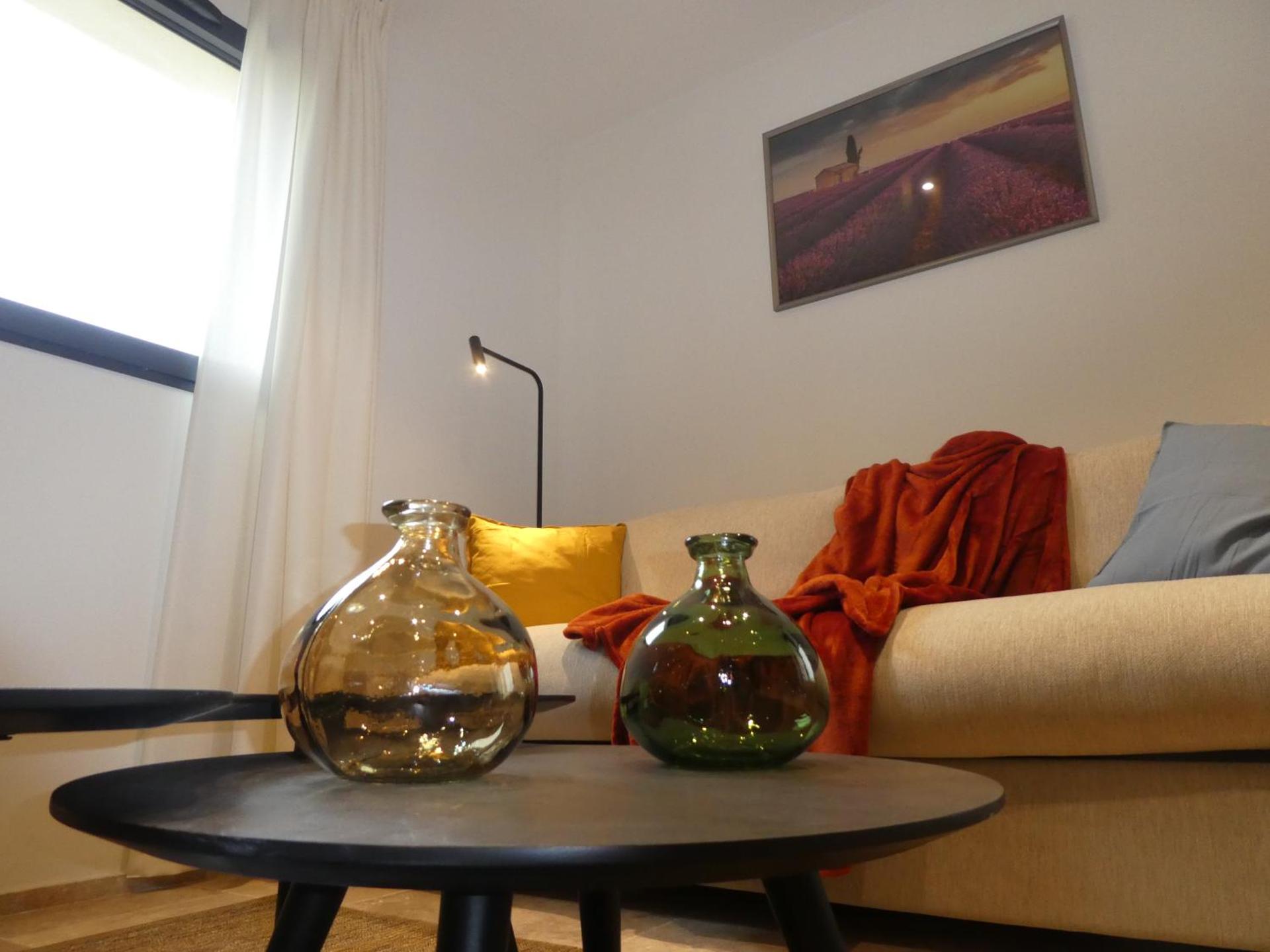 Les Papillons du Ventoux - L'Aurore de Provence - twee slaapkamerappartement met terras en tuin