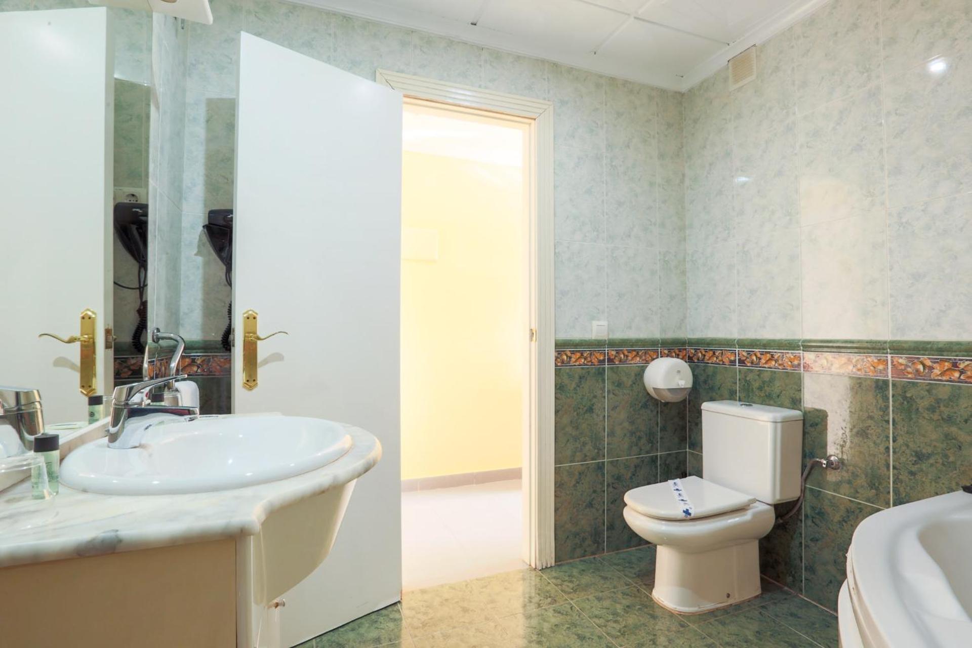 Superior Double Room with Jacuzzi