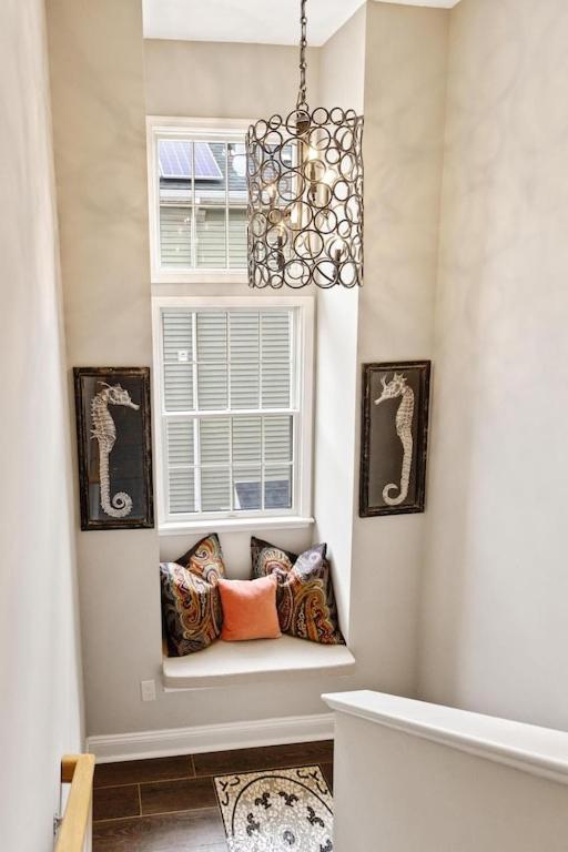 Balcony View, Updated Interior, Close to the Beach!