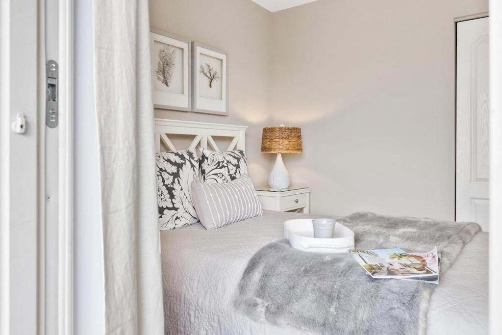 Balcony View, Updated Interior, Close to the Beach!