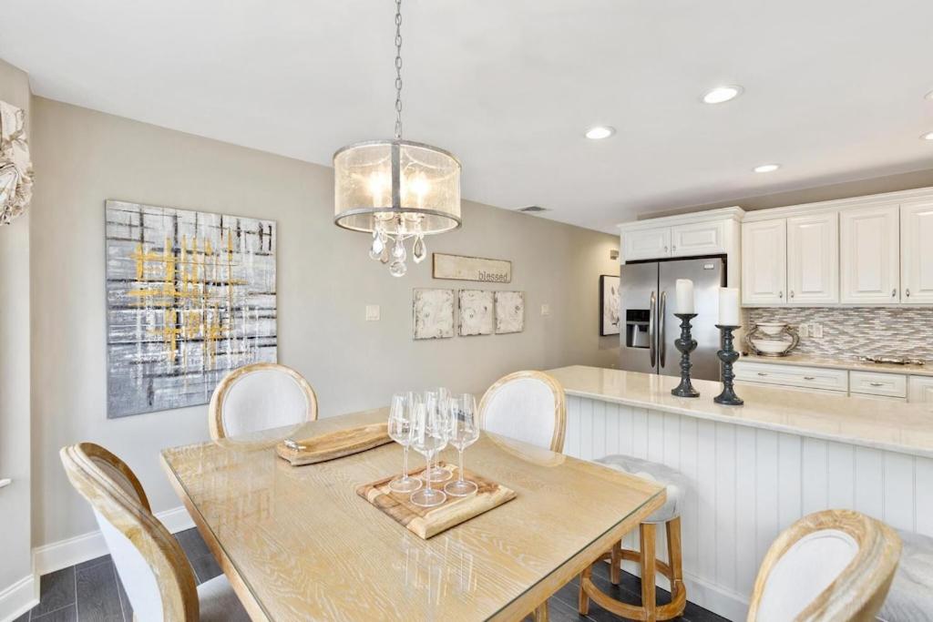 Balcony View, Updated Interior, Close to the Beach!