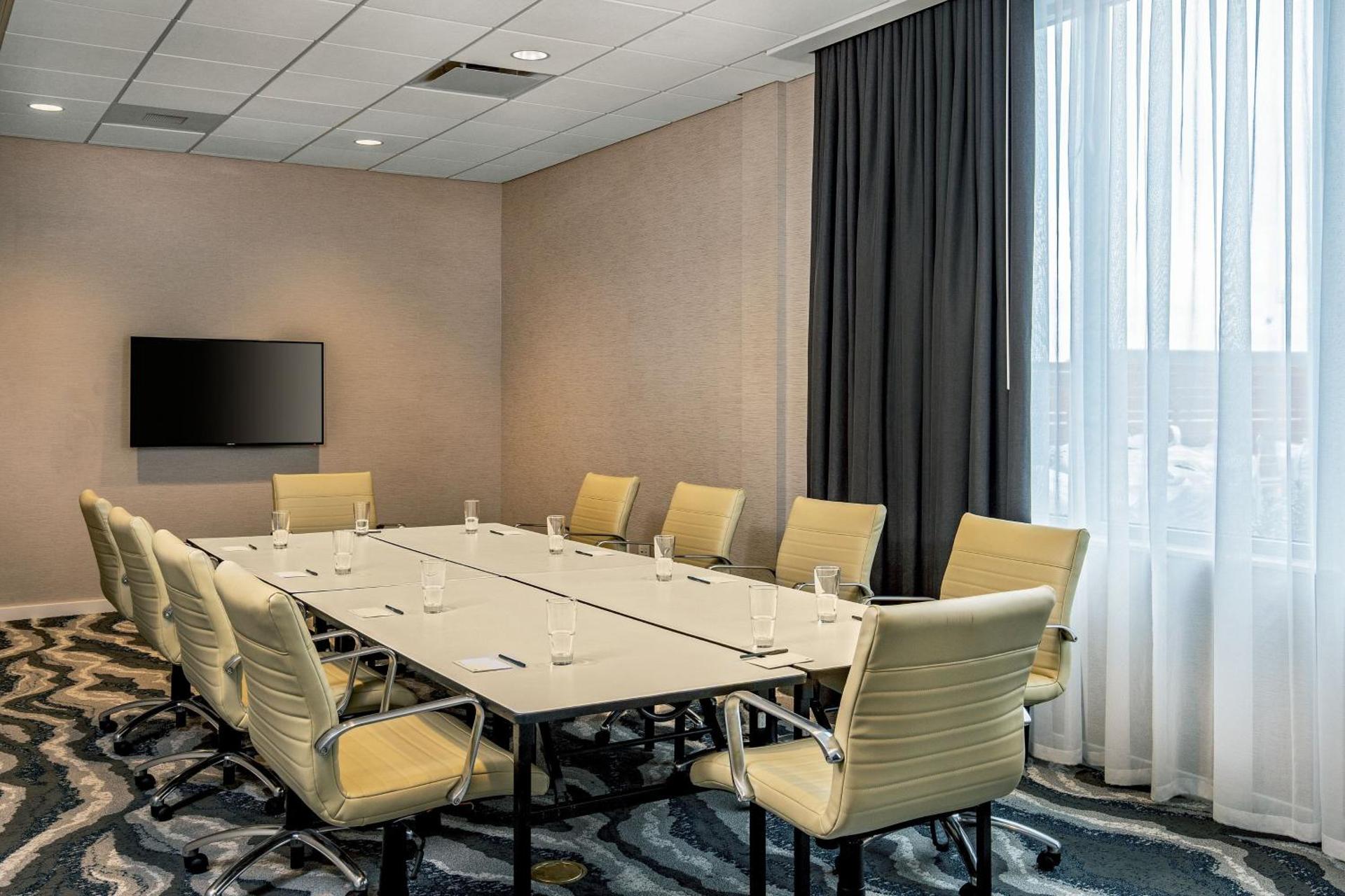 Meeting/conference room