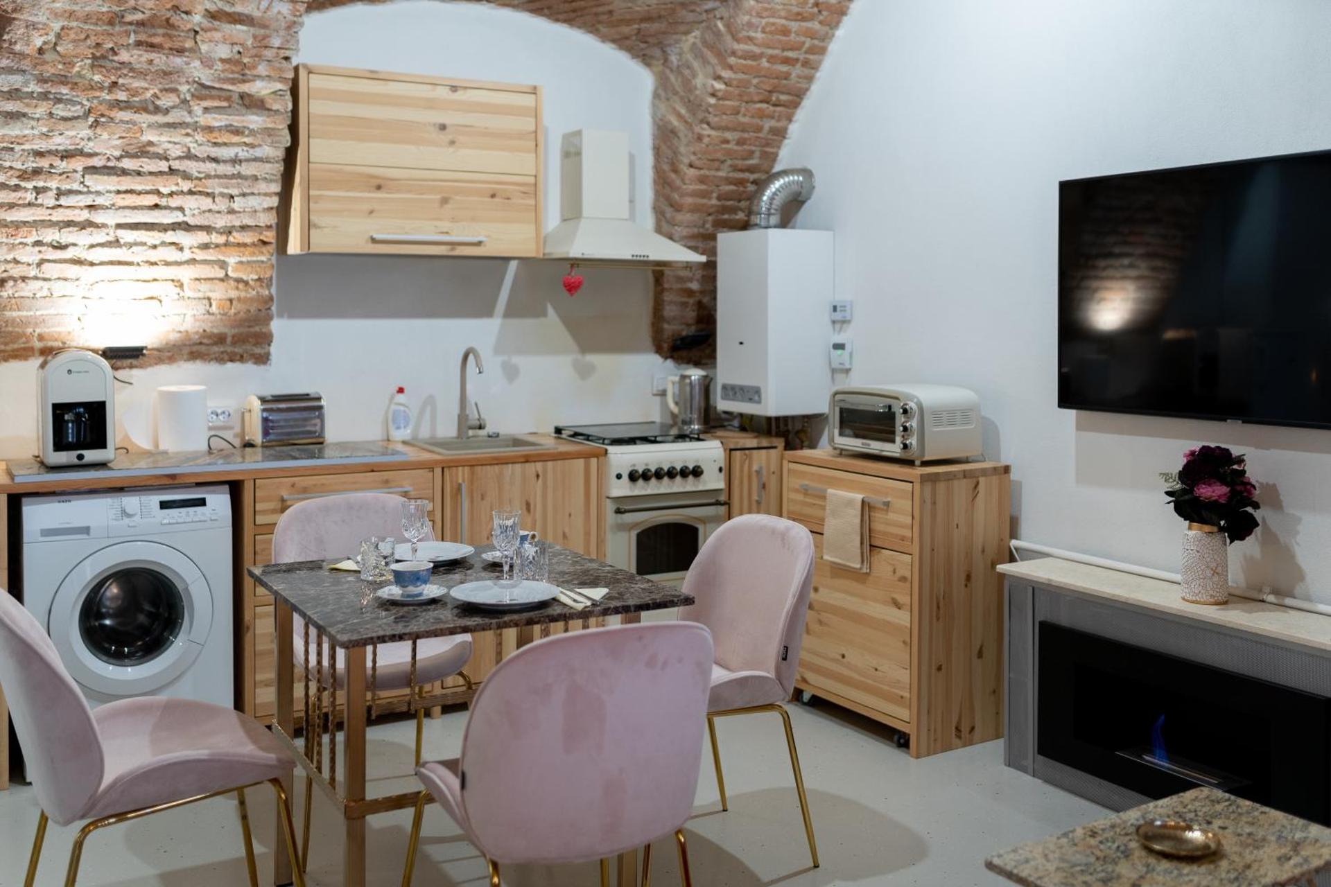 5* luxury in Unirii square.