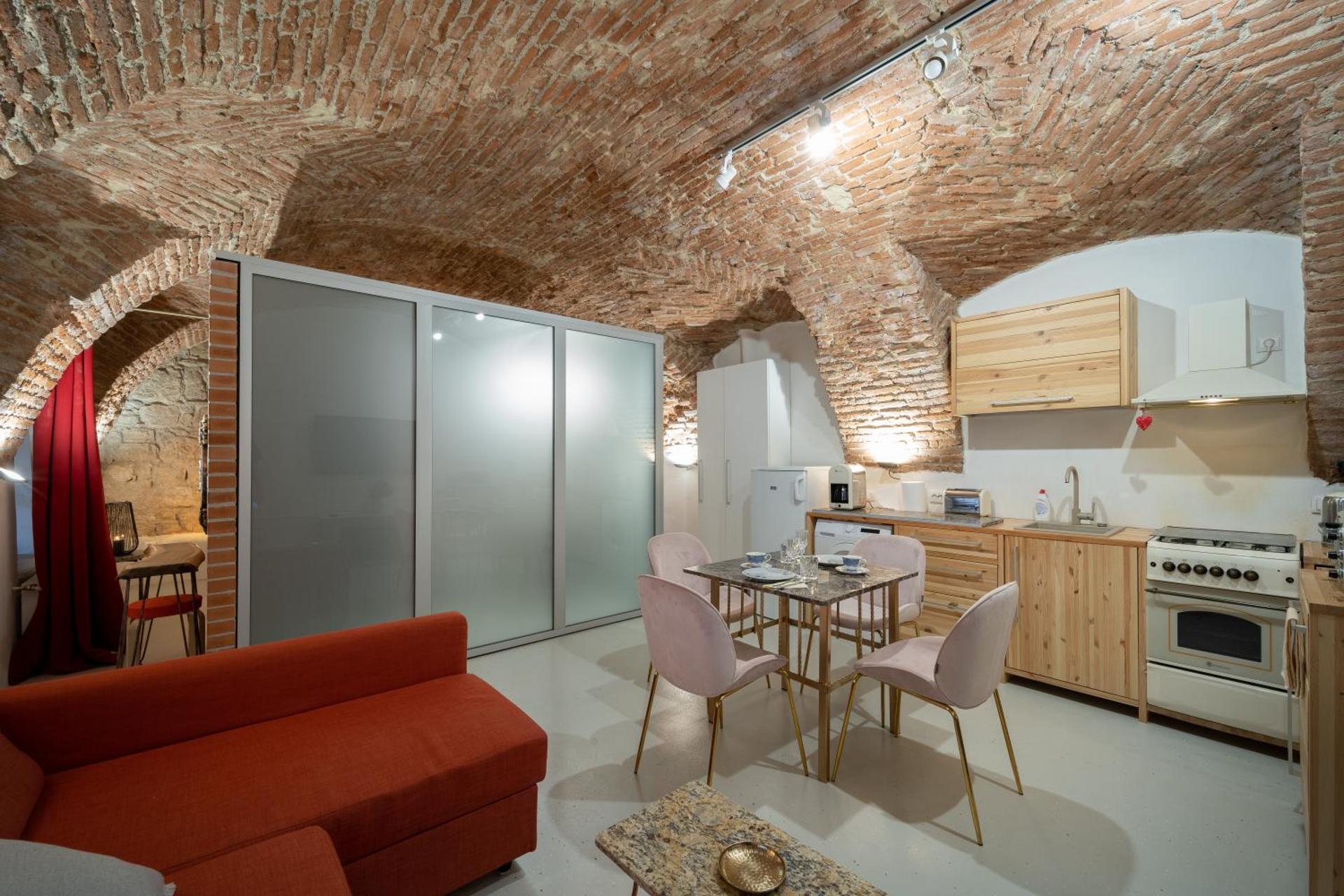 5* luxury in Unirii square.