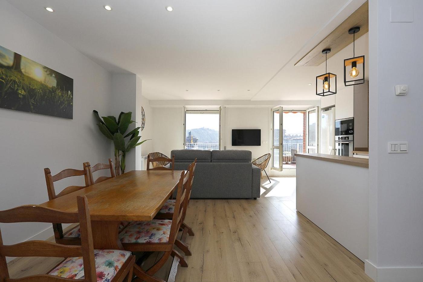 Communal lounge/ TV room