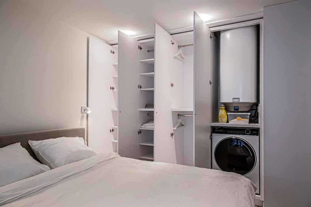 Cloud Nine - romantic & design app in city center!