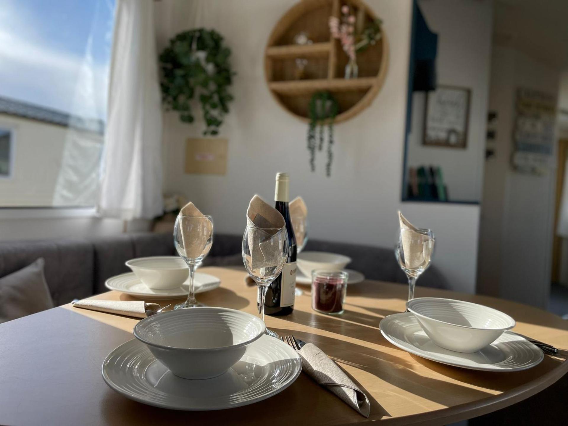 Little Owl - Holiday Home - Caravan Break