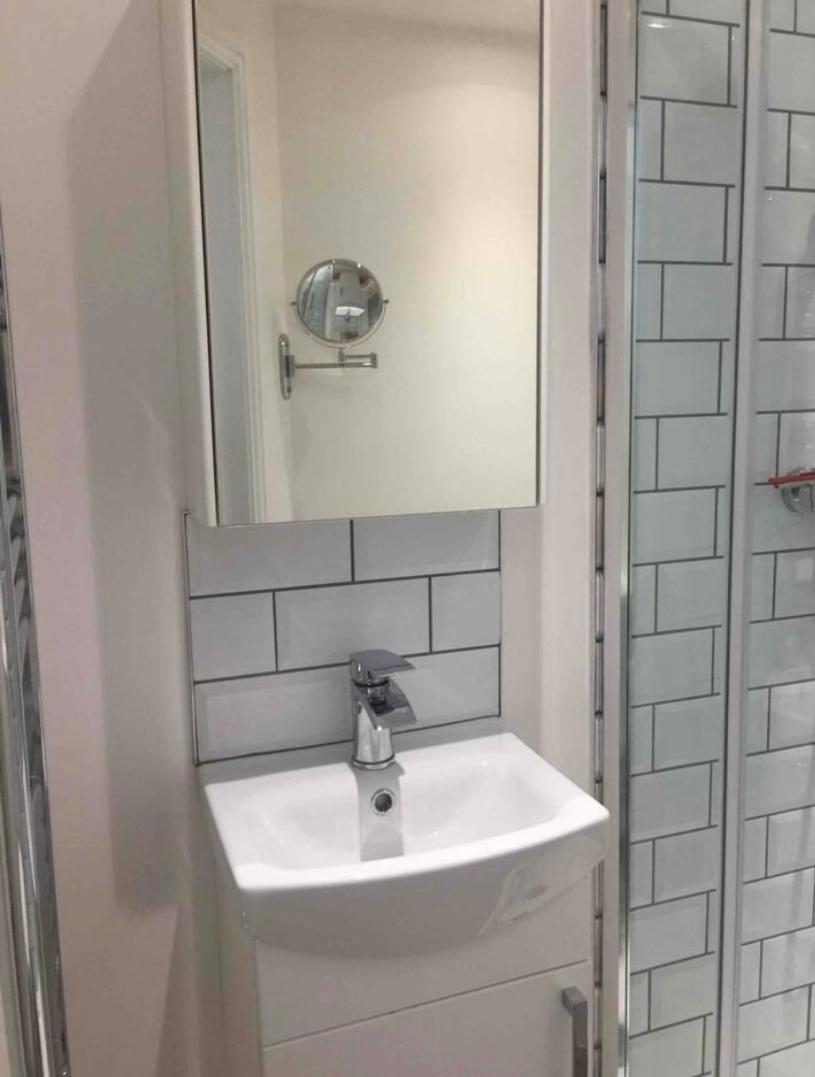 Central en-suite double room