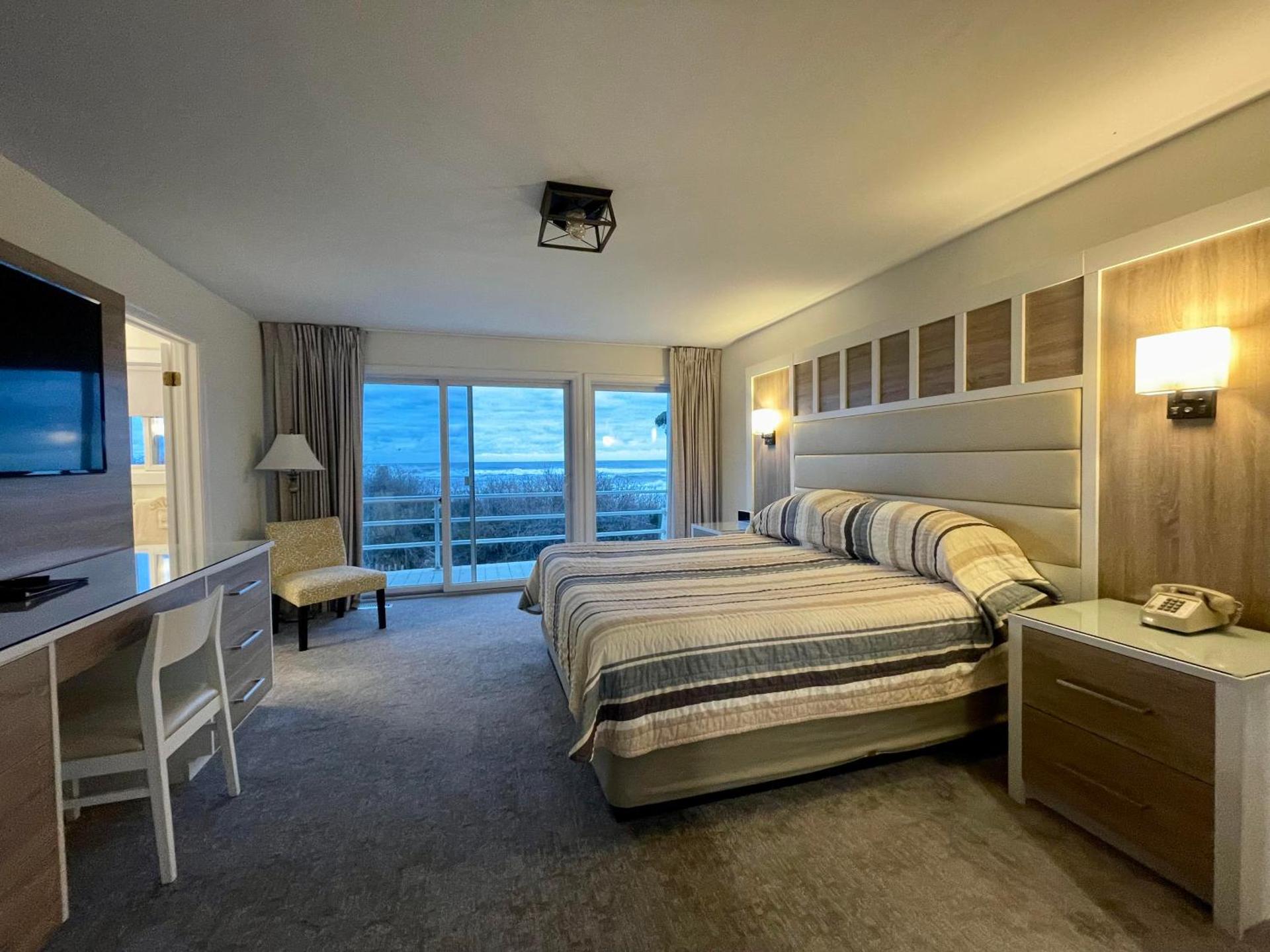 Townhouses & Captain's Quarters