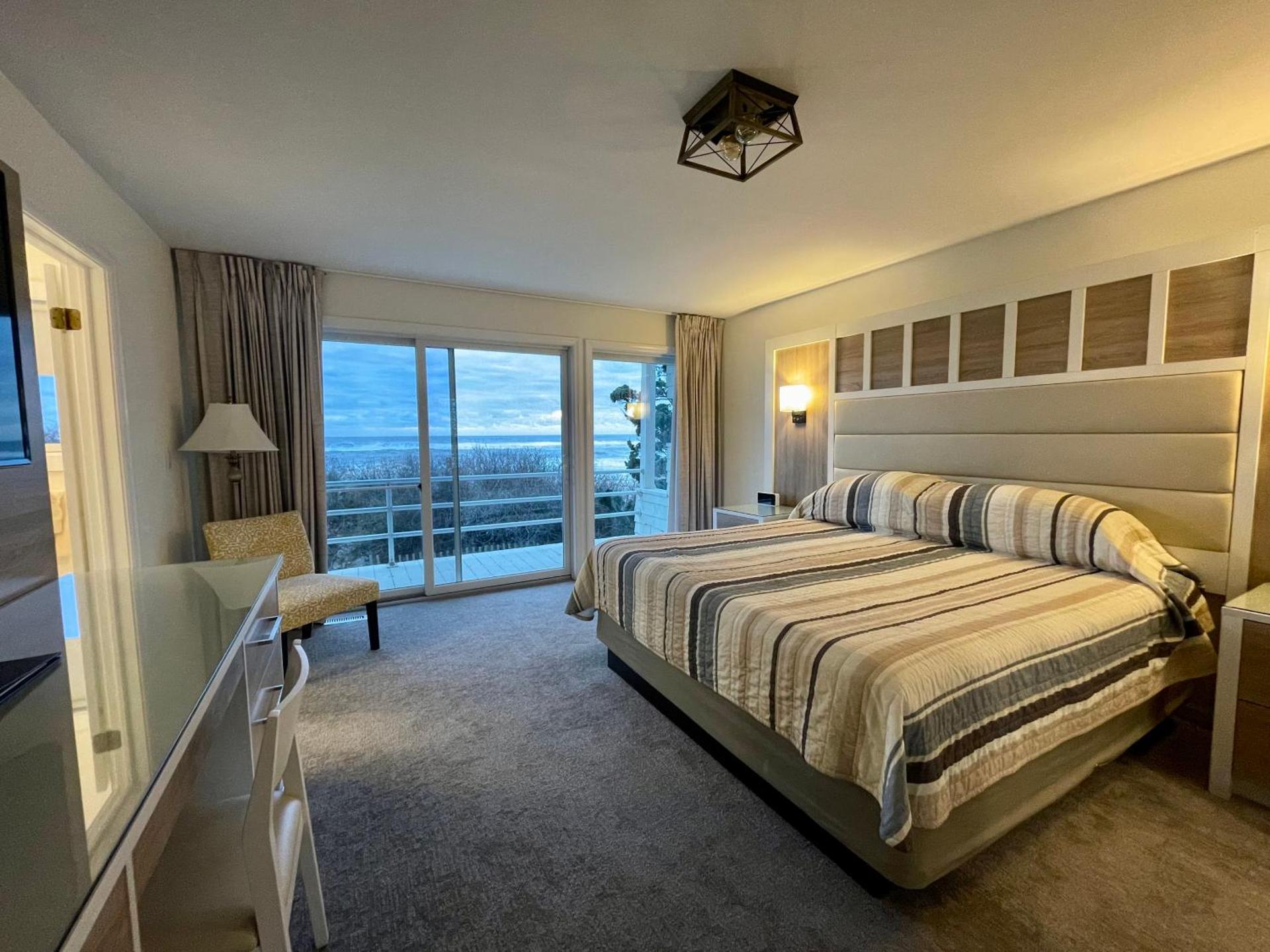 Townhouses & Captain's Quarters