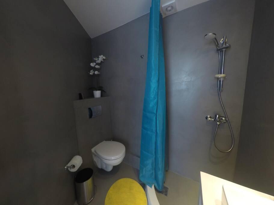 Designer loft in heart of Athens nightlife