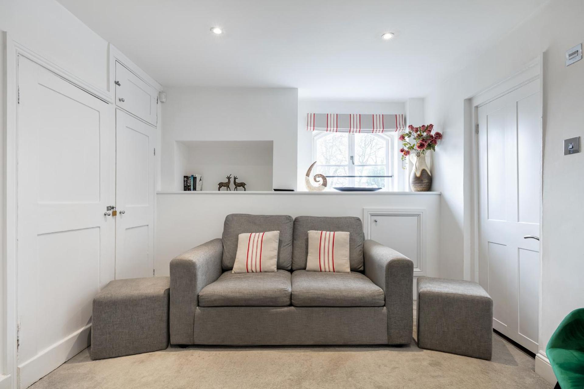 Communal lounge/ TV room