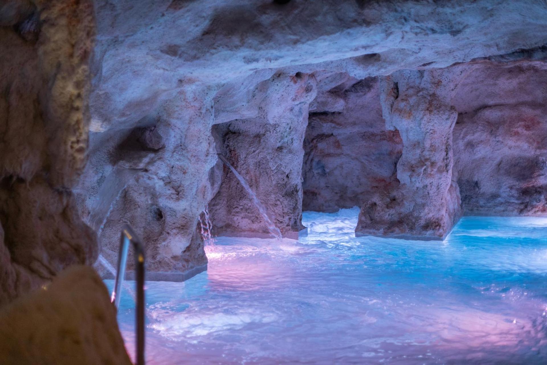 Spa and wellness centre/facilities