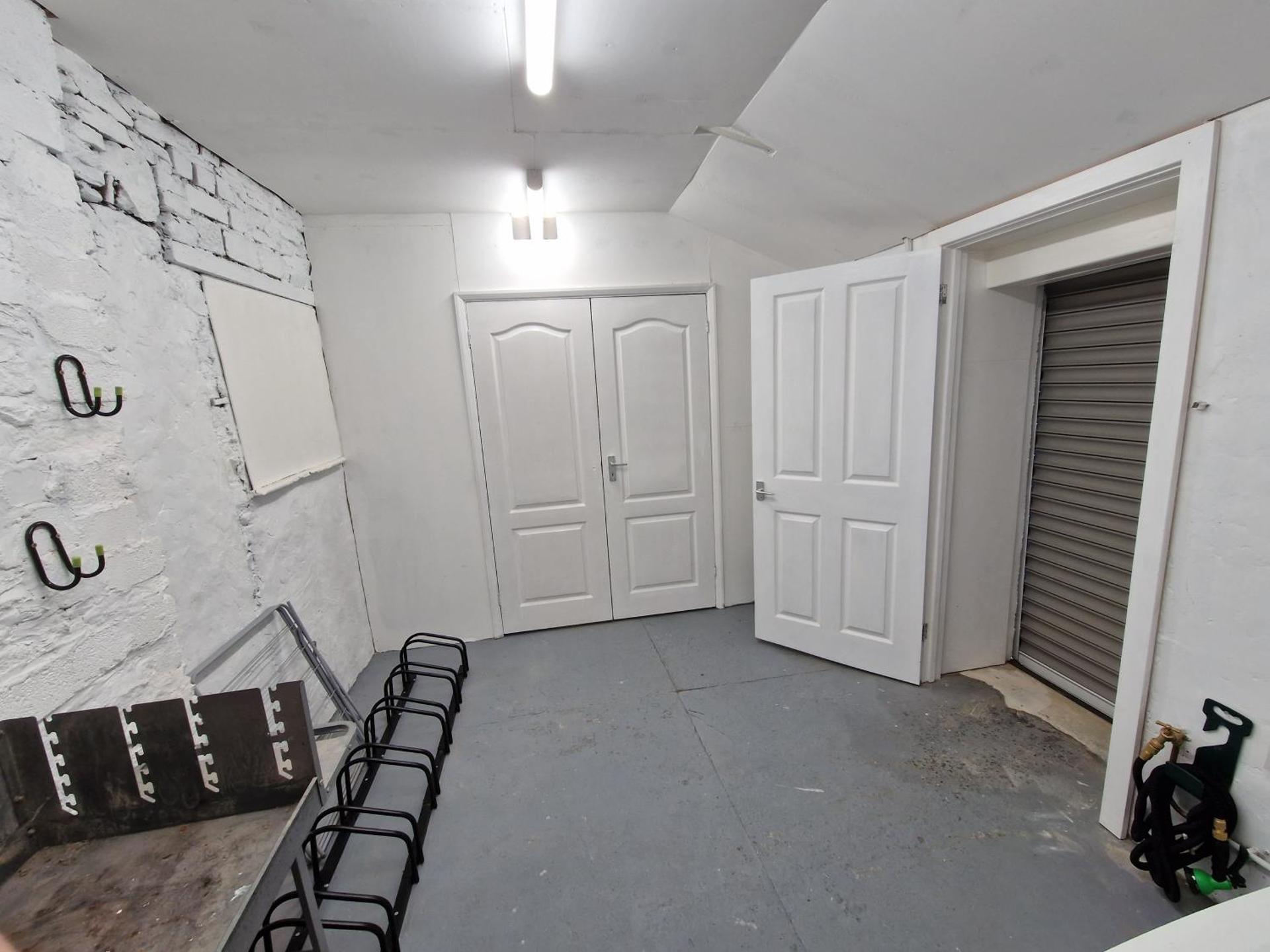 Lewis Gethin House, Newly renovated cottage sleeps 9, close to bike park wales