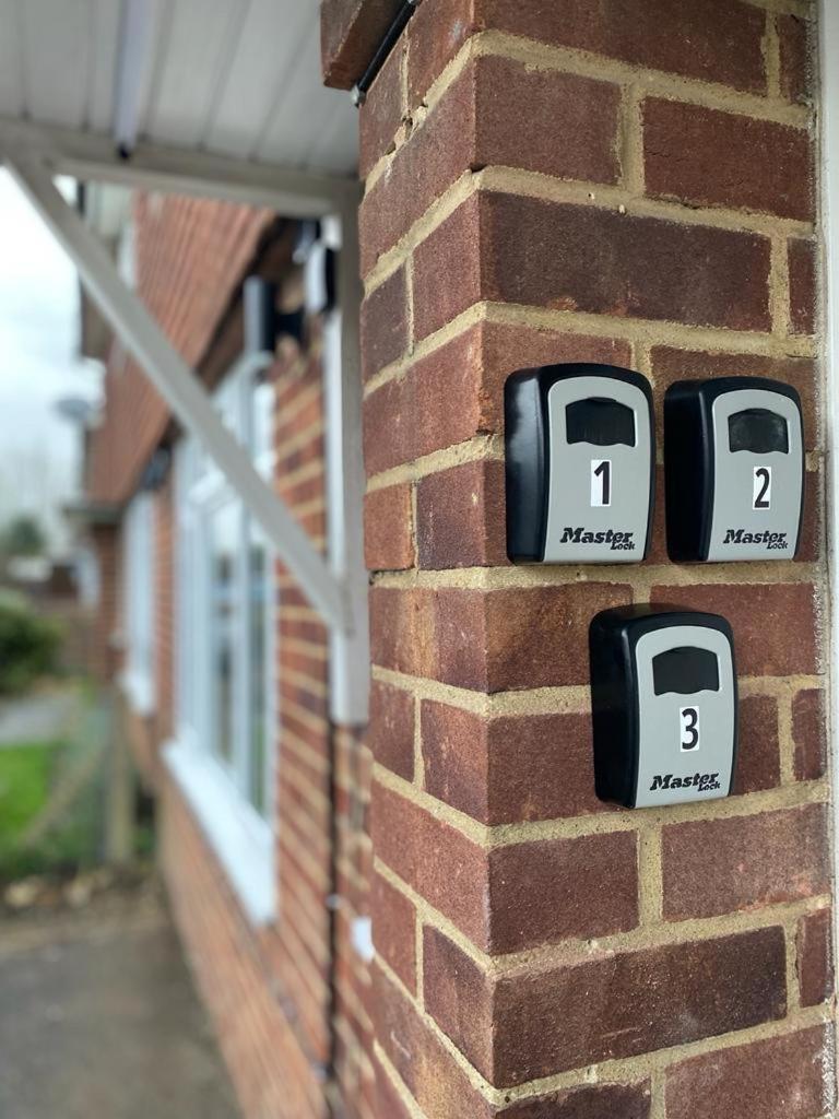 Gatwick Deluxe En-suite Rooms