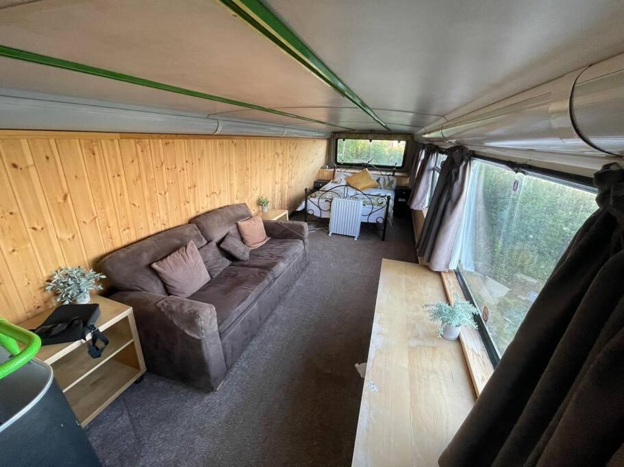 The Green Bus and the lodge