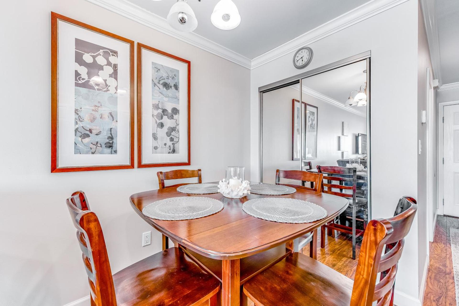 Sunset Harbor Palms 2-304