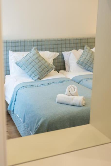 self catering , city centre apartment with Parking