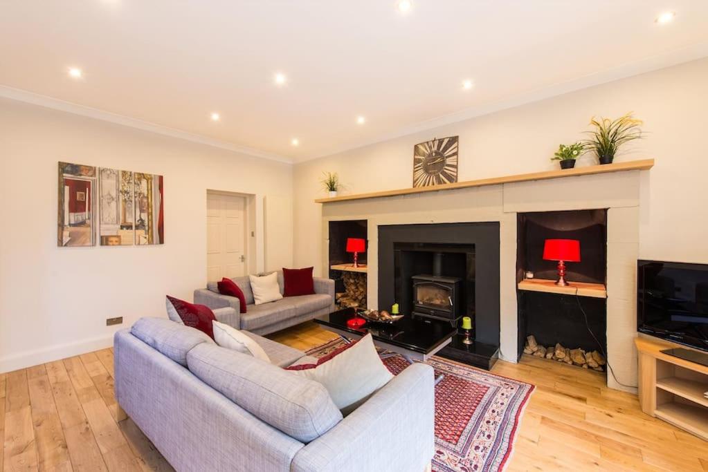 self catering , city centre apartment with Parking