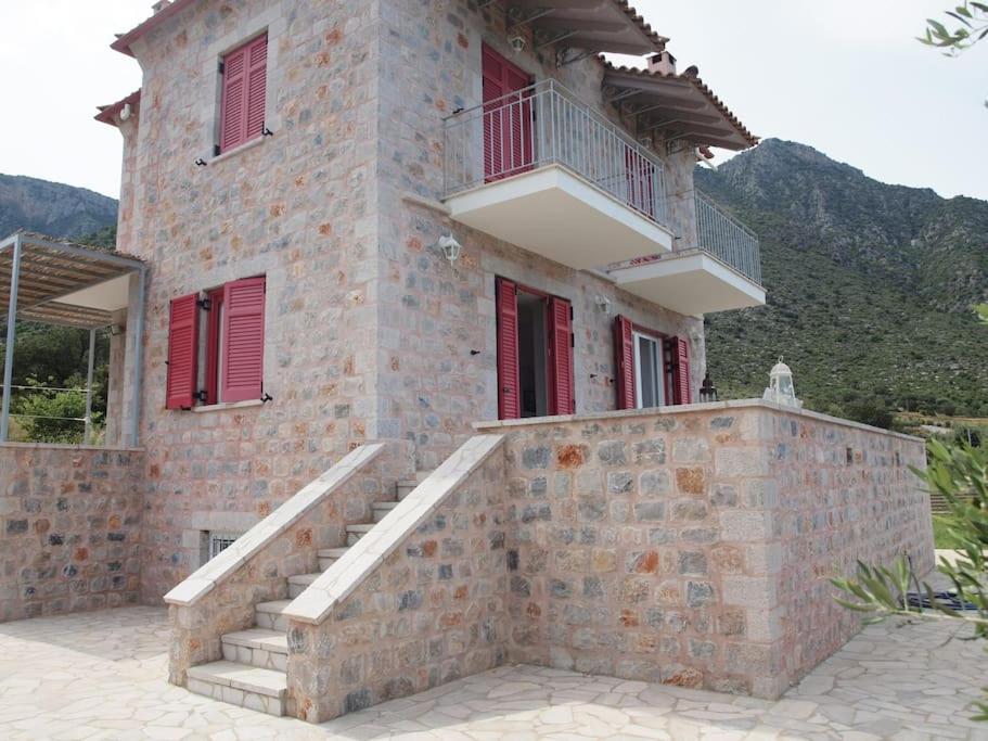 Seaview lovely Villa