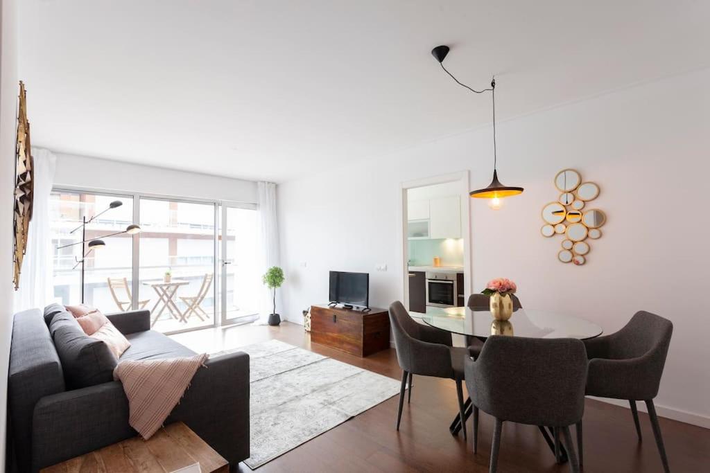 Lisbon Metro Apartment