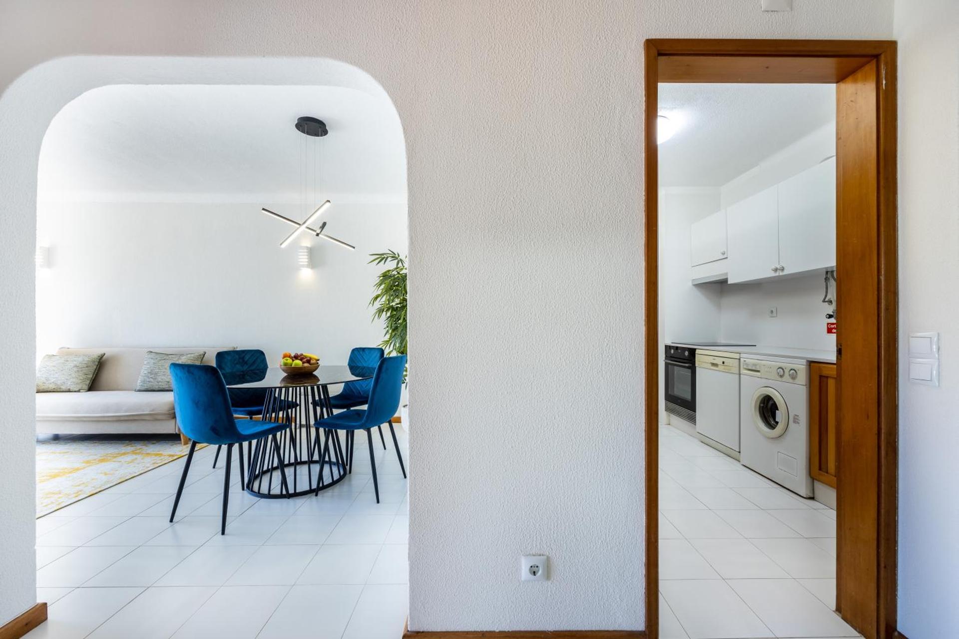 Apartment Henry Matisse, swimming pool