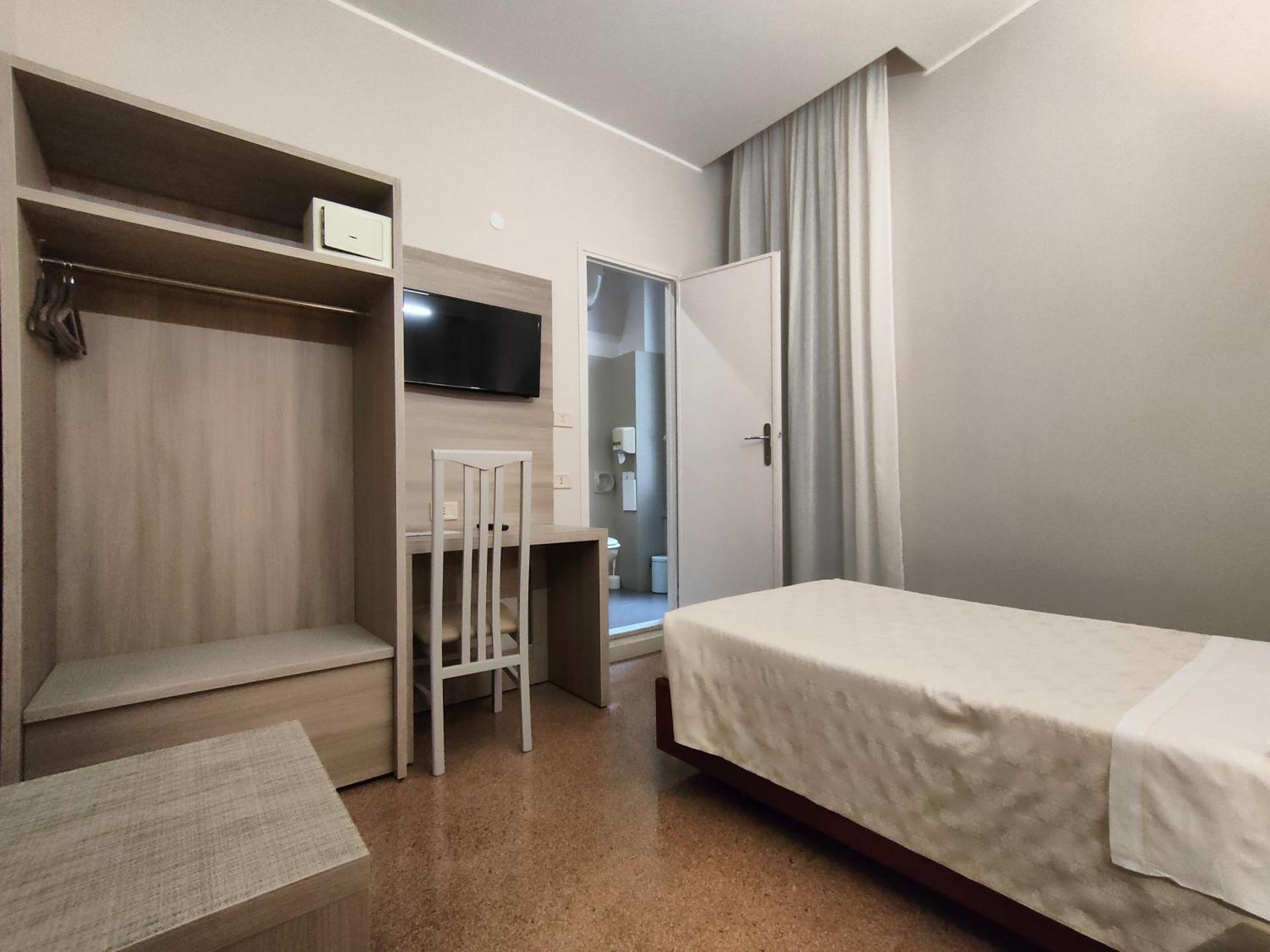 Single Room with Shower