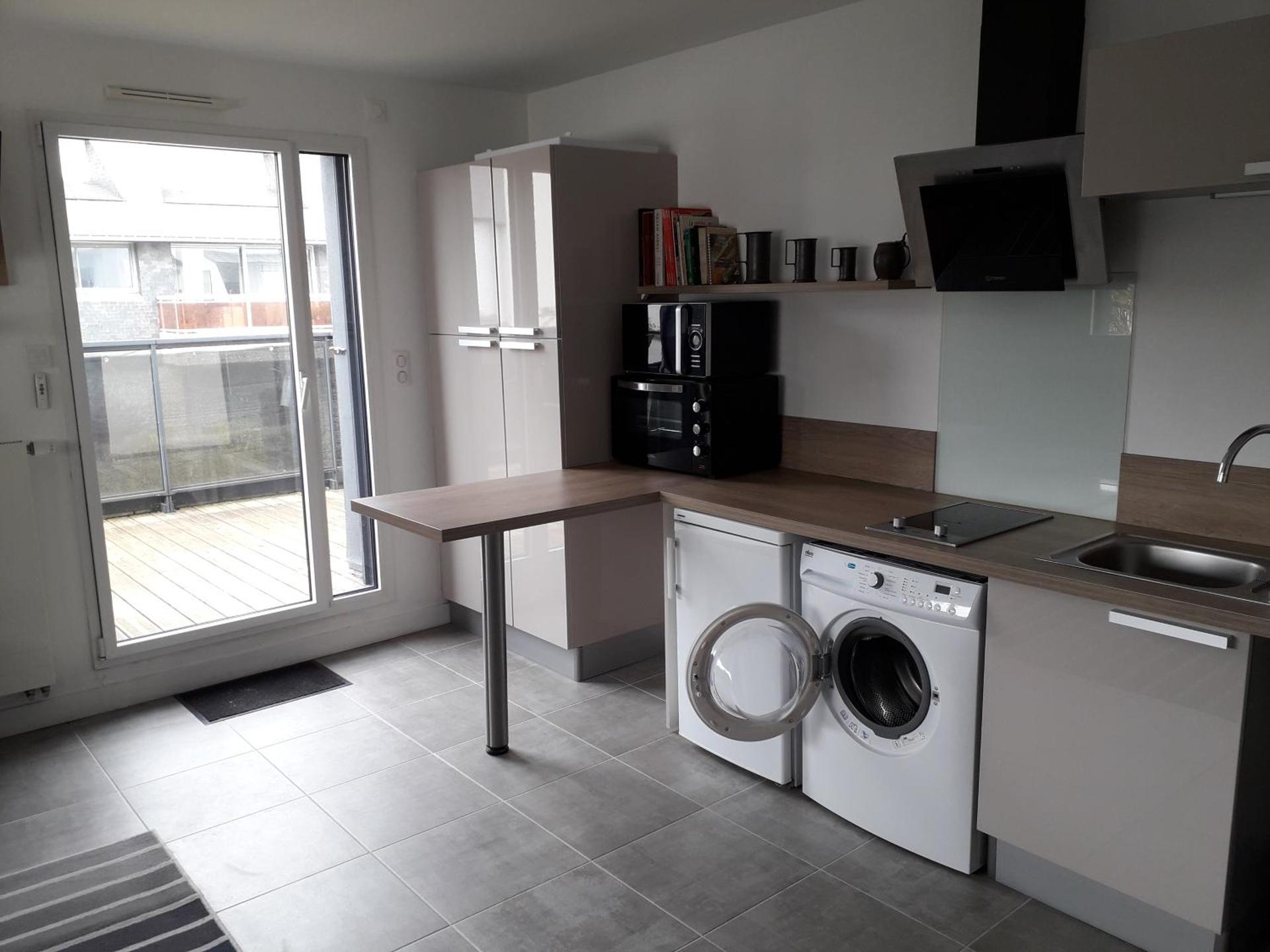 2 pièces avec accès piscine intérieure