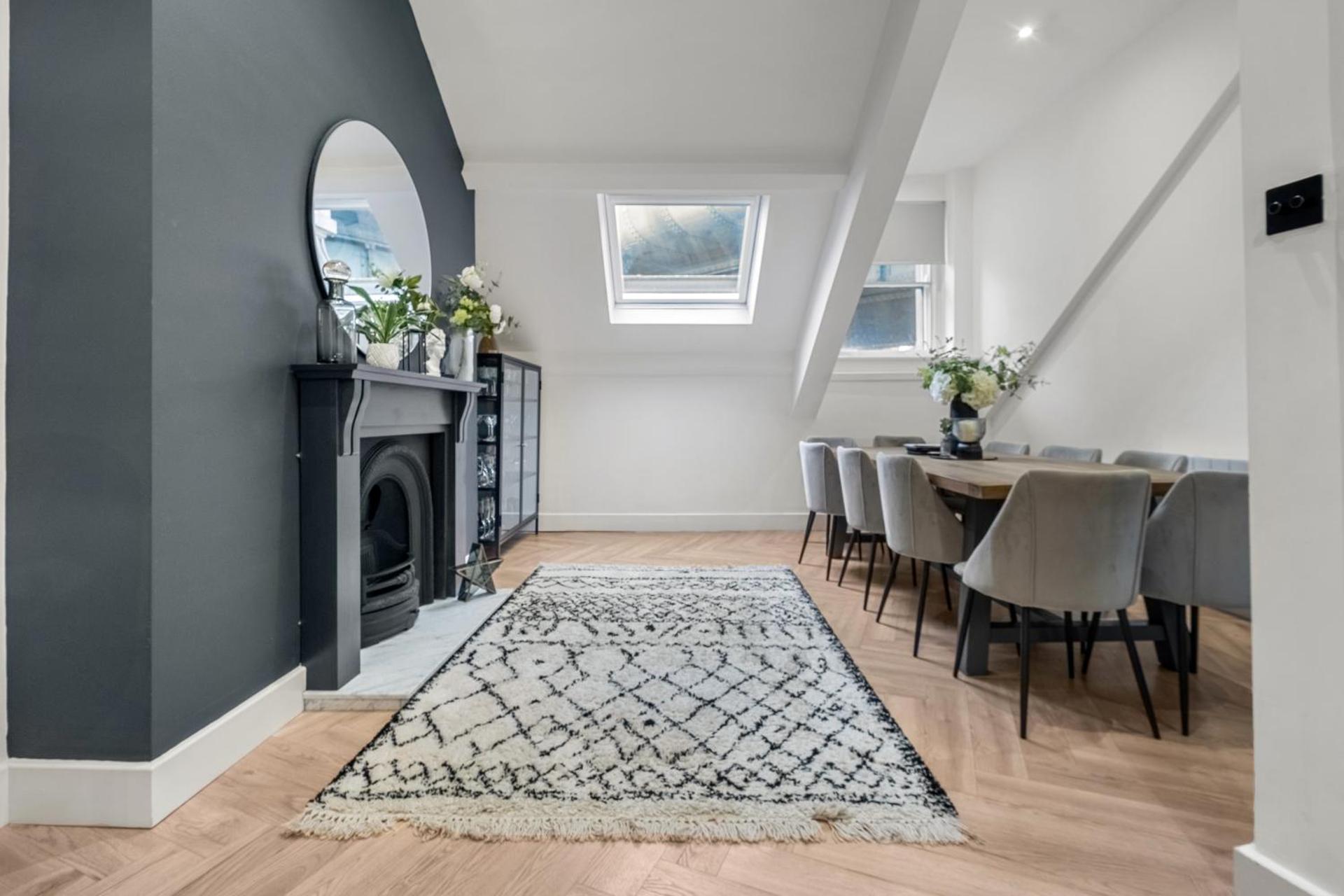 Princes Wharf, Stylish 2 Bed City Centre Apartment