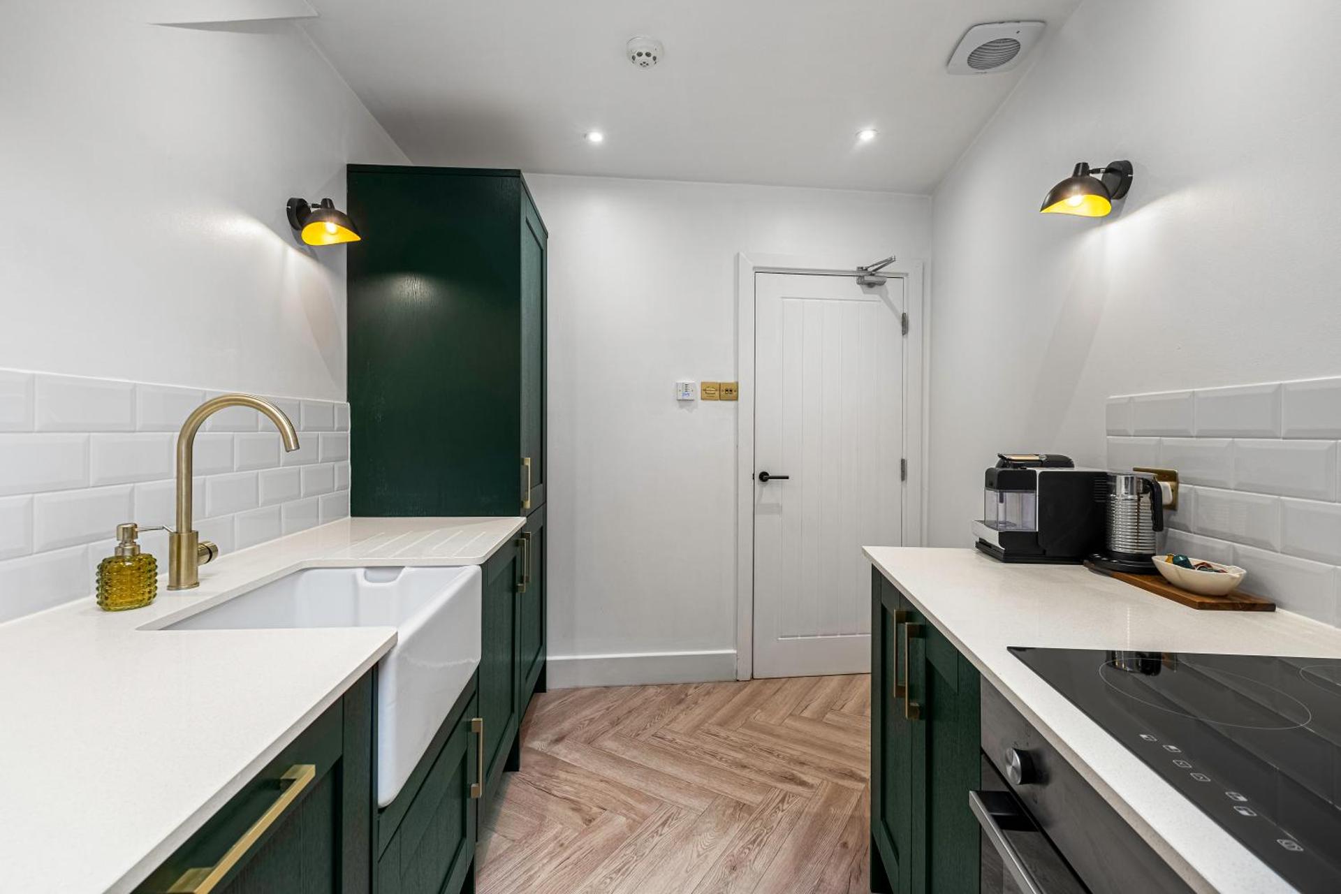 Princes Wharf, Stylish 2 Bed City Centre Apartment