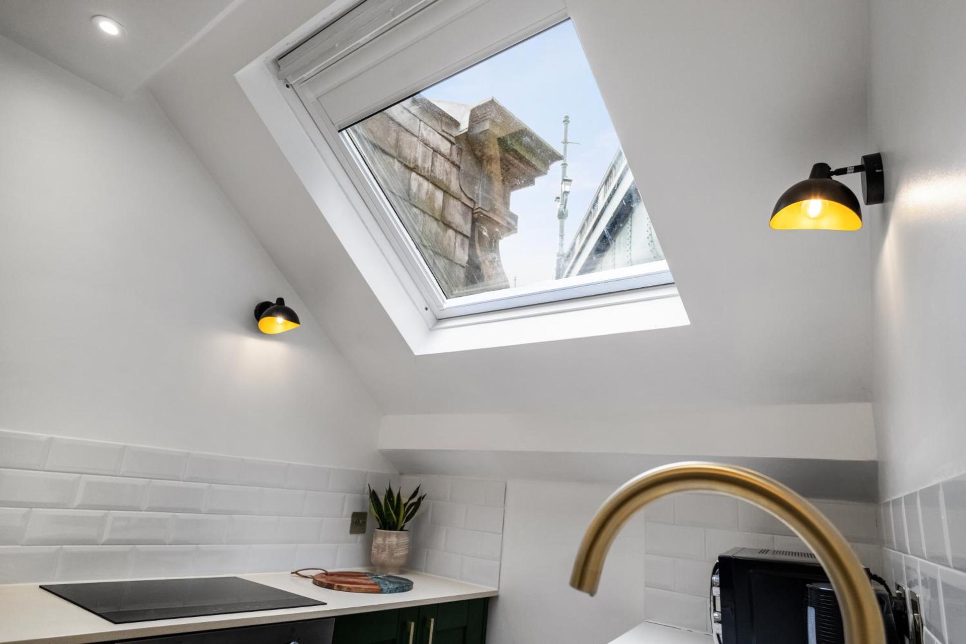 Princes Wharf, Stylish 2 Bed City Centre Apartment