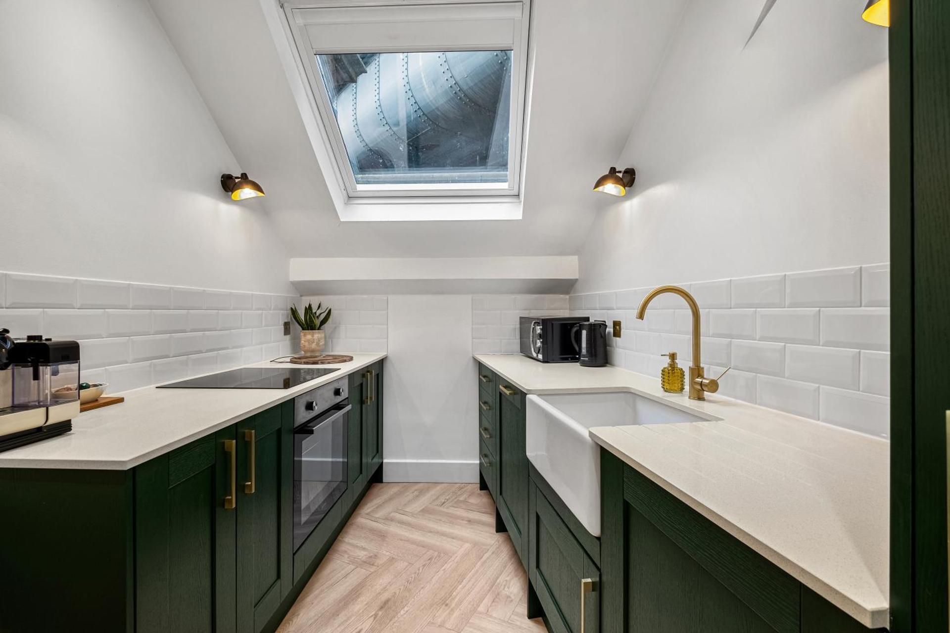 Princes Wharf, Stylish 2 Bed City Centre Apartment