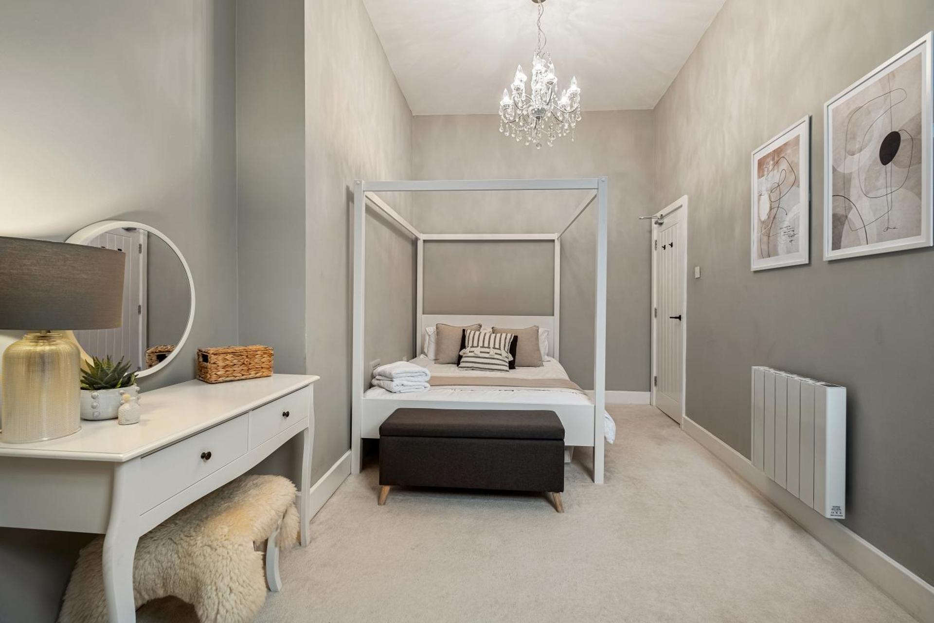 Princes Wharf, Stylish 2 Bed City Centre Apartment