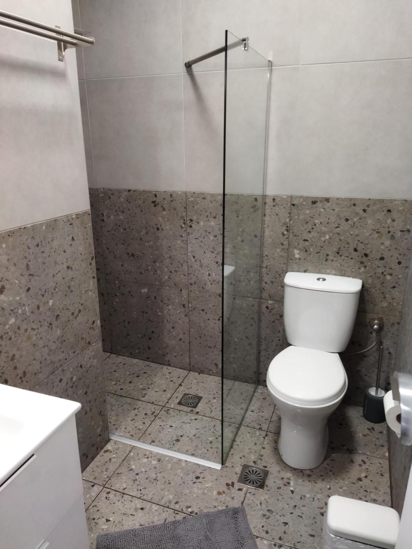 Minimal apartment by the beach