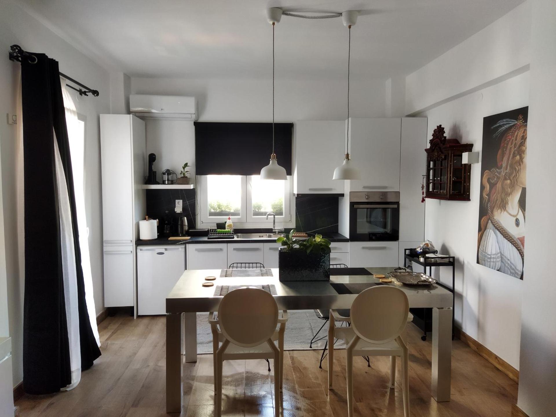 Minimal apartment by the beach