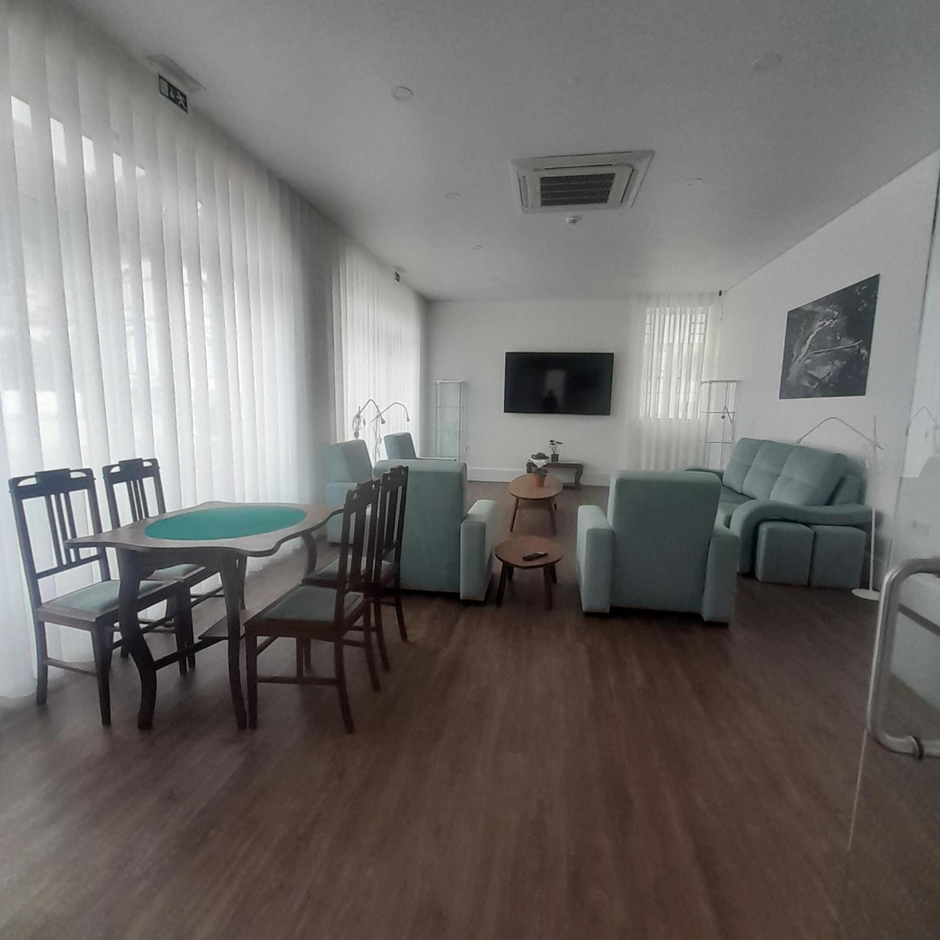 Communal lounge/ TV room