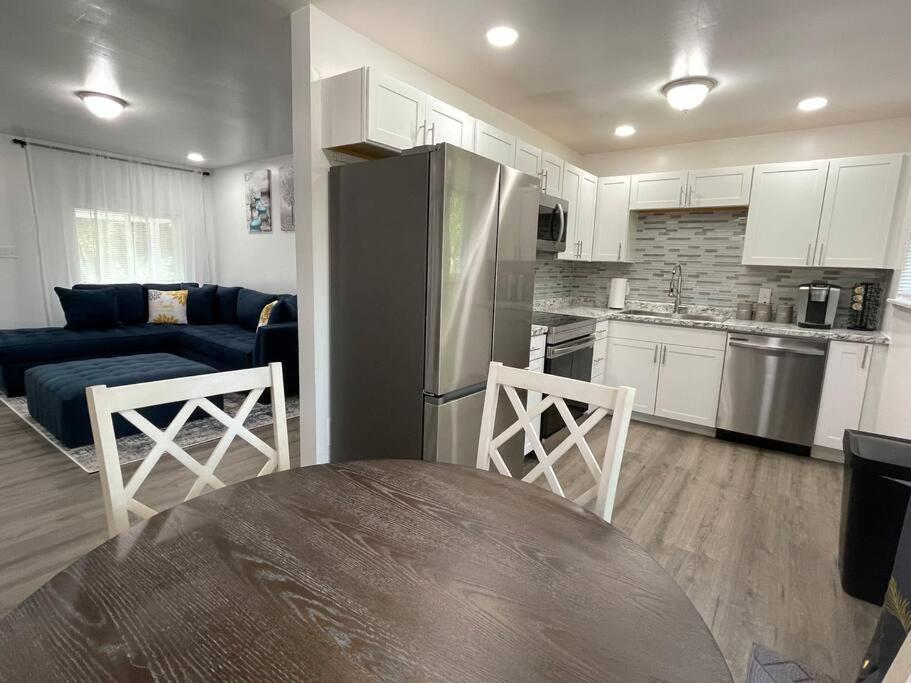 Four Bedroom Home Near Hartsfield Jackson Airport