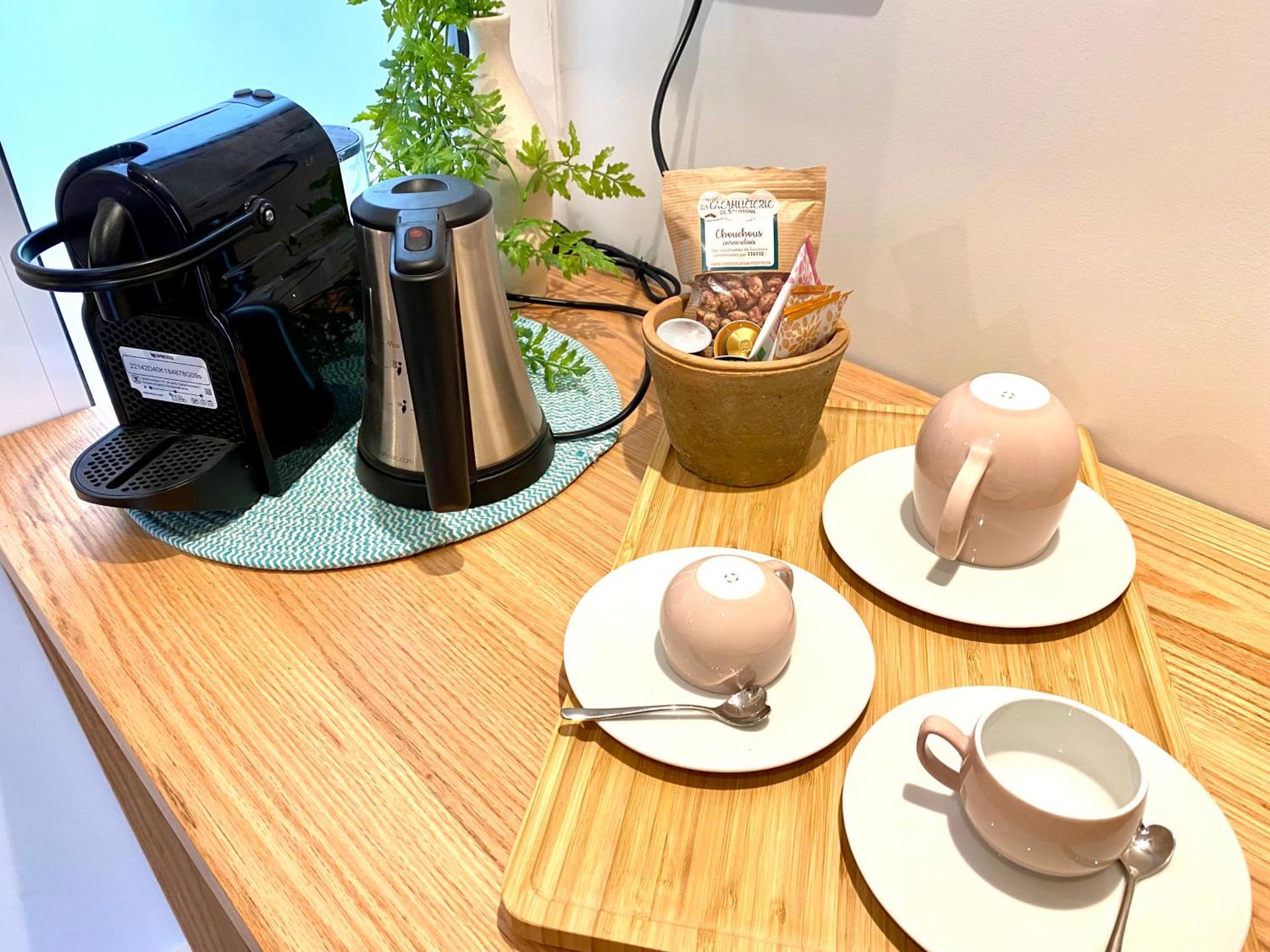 Coffee/tea facilities