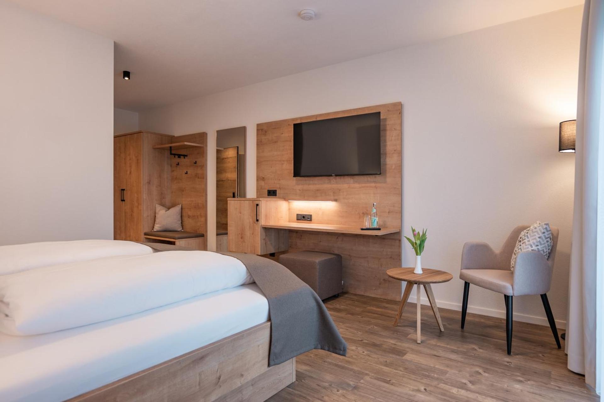 Superior Double or Twin Room with Terrace